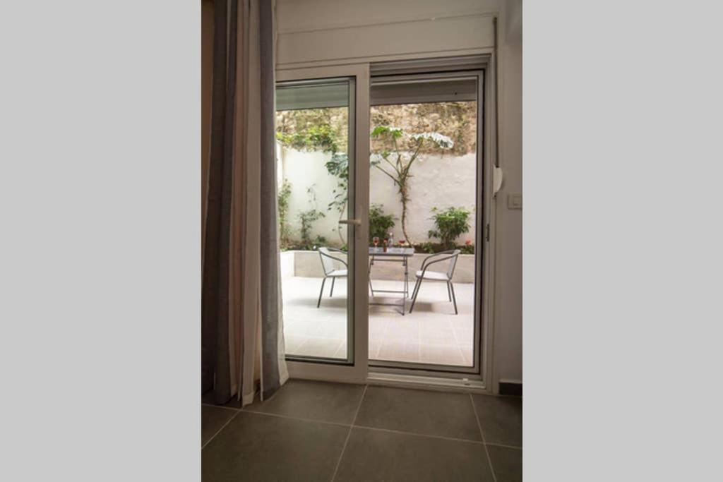 Brand New Aprt With Backyard In Lycabettus Hill ! Leilighet Athen Eksteriør bilde
